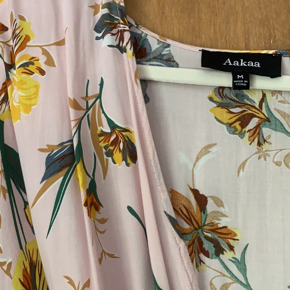 Aakaa Floral Romper - Picture 2 of 6